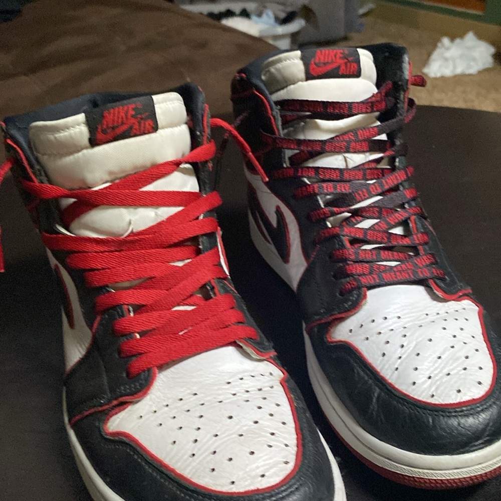 jordan 1 bloodline - Picture 2 of 2